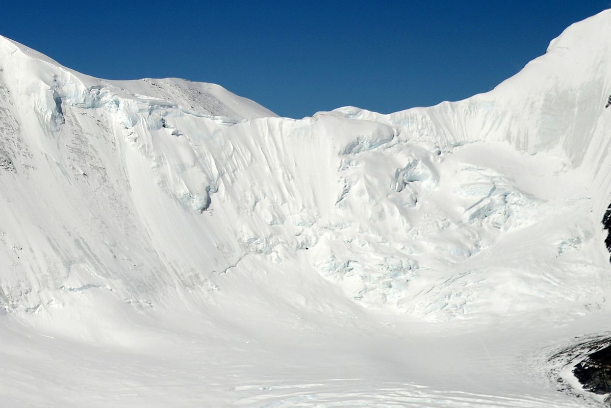 47 The Route To The Mount Everest North Col Close Up From The Slope To The Rock Band On The Climb To Lhakpa Ri Summit 